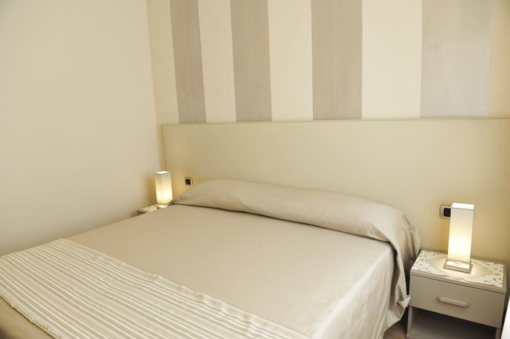 Abanyta Hotel *