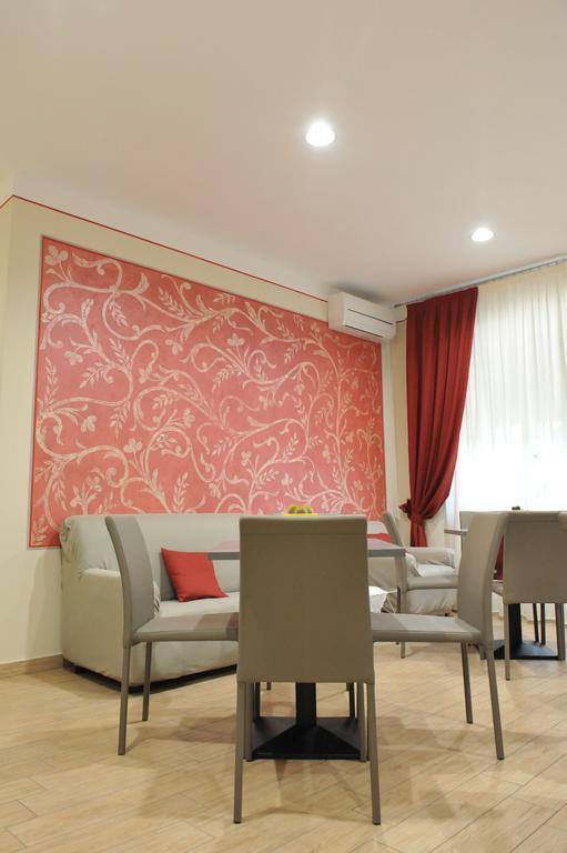 Abanyta Hotel *